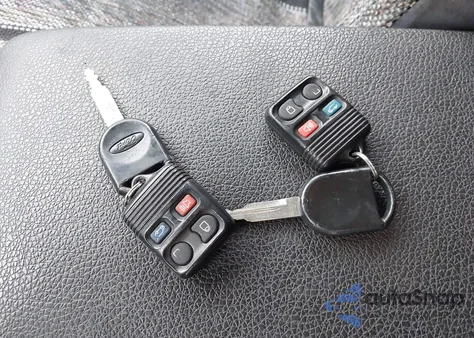 2006 Ford Explorer Xls from USA, damaged, VIN 1FMEU62E96UA02042